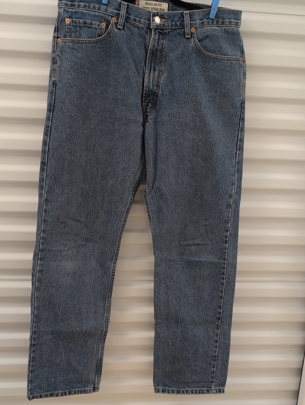 Levi's Vintage 505 Straight-Leg Men's Jeans in Medium Blue 36 X 32